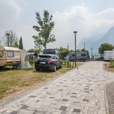 Camping Al & Riva del Garda